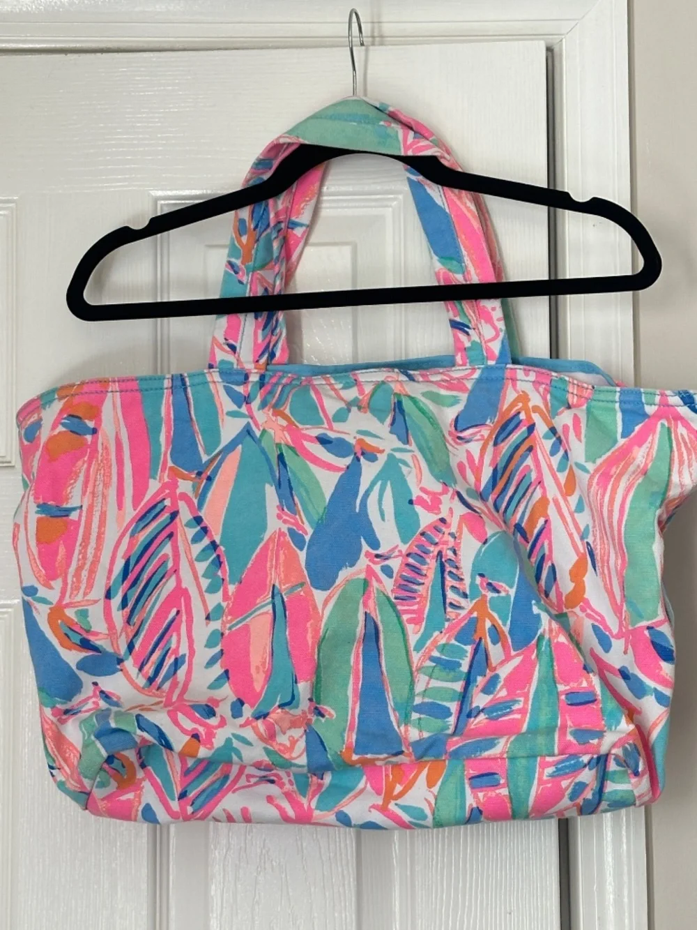 Brand New Lilly Pulitzer Beach Tote Multi Out to Sea Sailboat Resort Nautical - Picture 4 of 8
